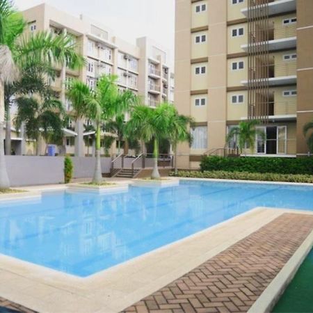 Stradella Hotel Cainta Екстер'єр фото