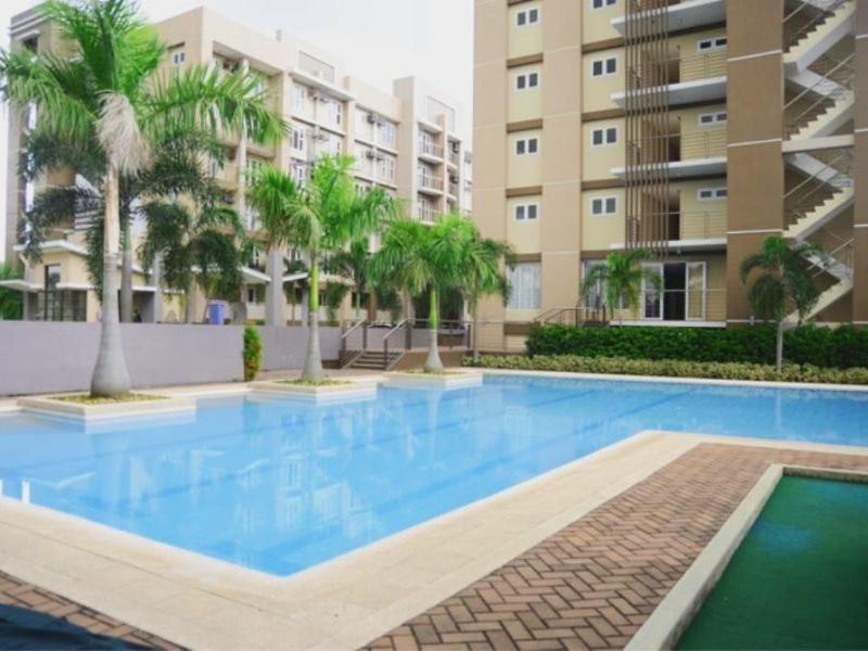 Stradella Hotel Cainta Екстер'єр фото